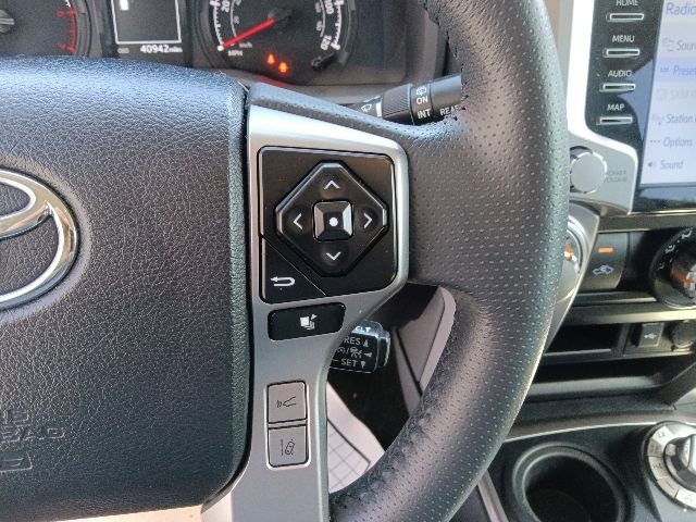 Used 2024 Toyota 4Runner SR5 AWD/4WD image 19