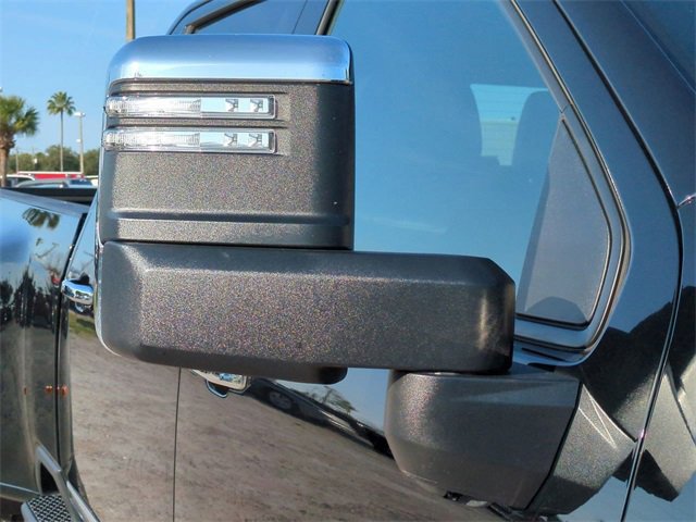 Used 2024 Chevrolet Silverado 3500 High Country w/ Technology Package image 12