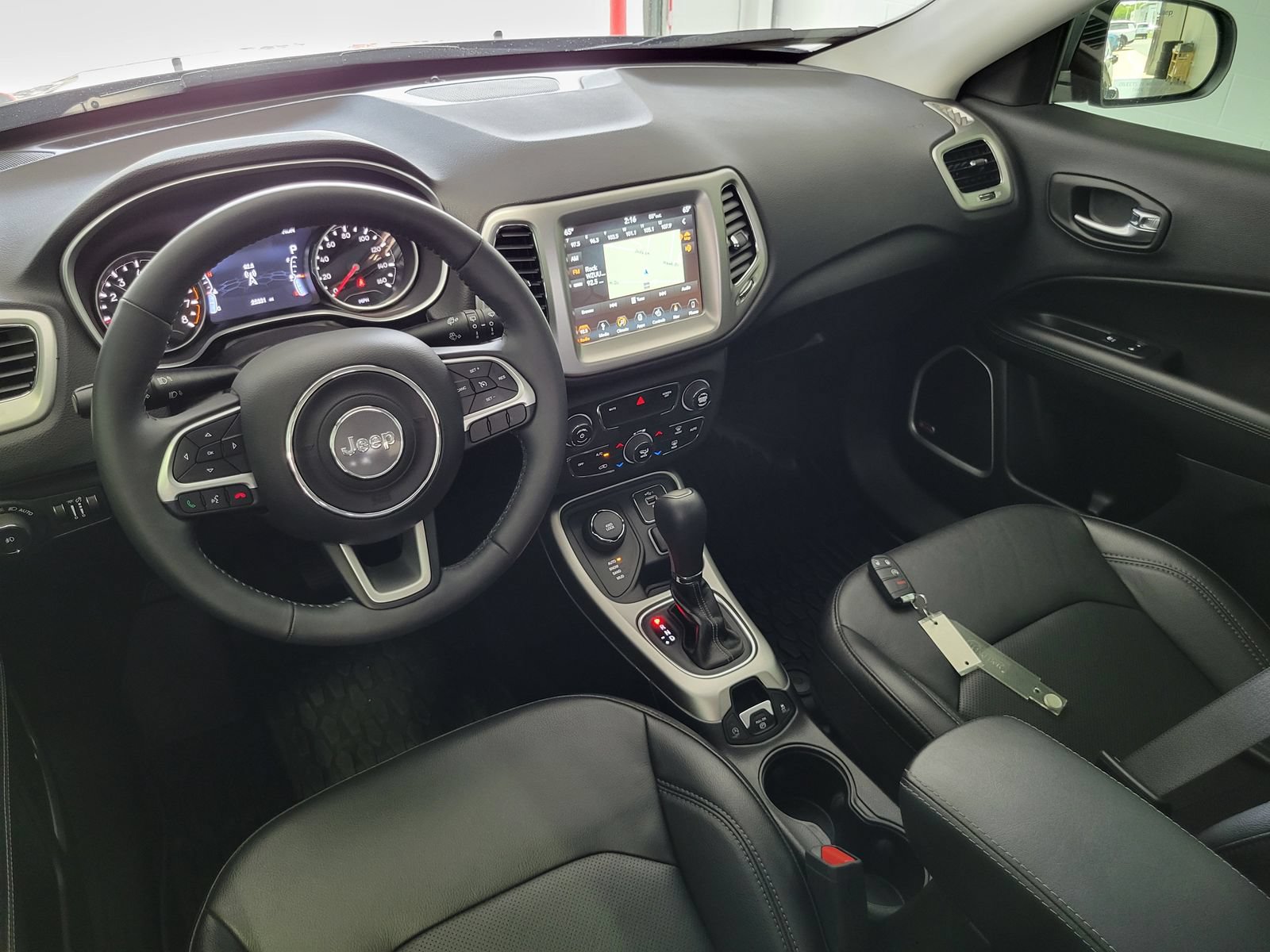Used 2019 Jeep Compass High Altitude AWD/4WD image 28