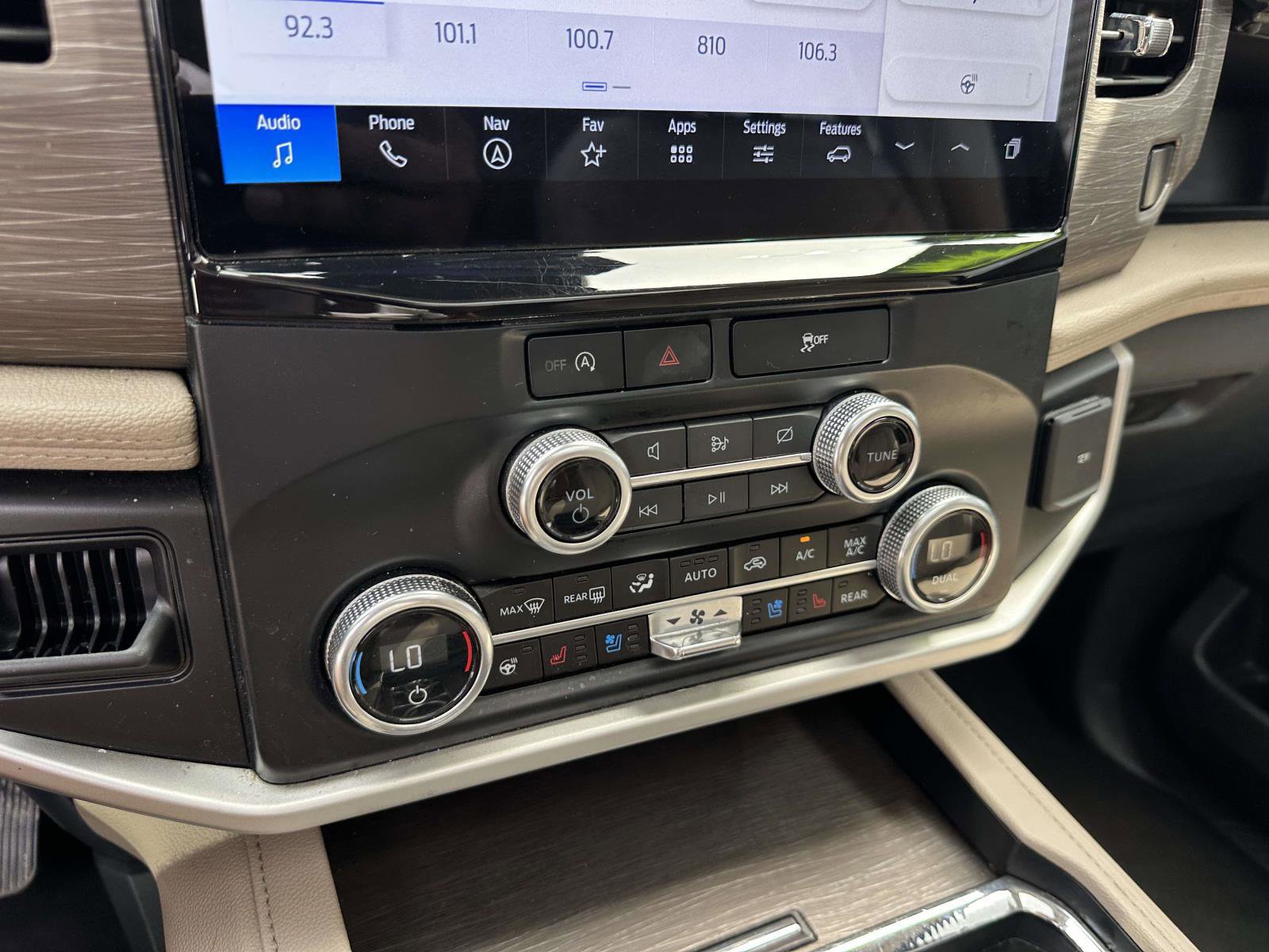 Certified 2024 Ford Expedition Max Limited AWD/4WD image 23