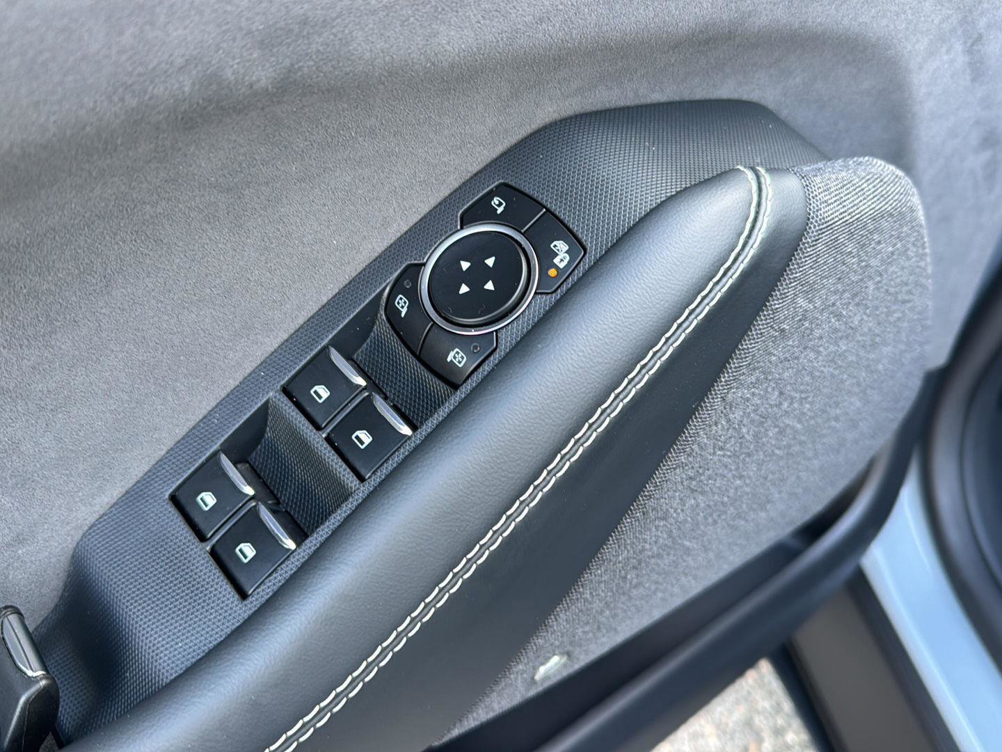 Certified 2024 Ford Mustang Mach-E GT image 28