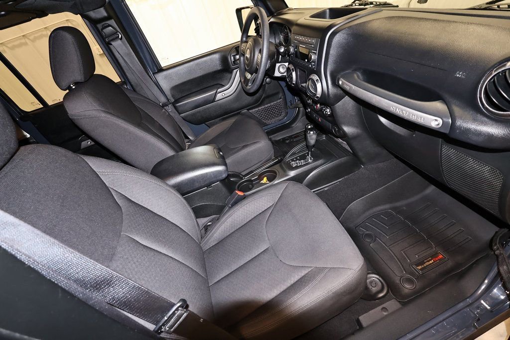 Used 2018 Jeep Wrangler Unlimited Sport image 19