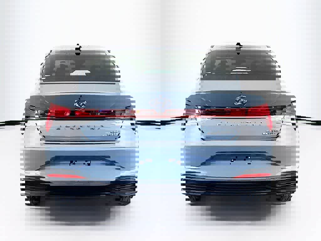 Used 2021 Hyundai Elantra Blue w/ Cargo Package image 5