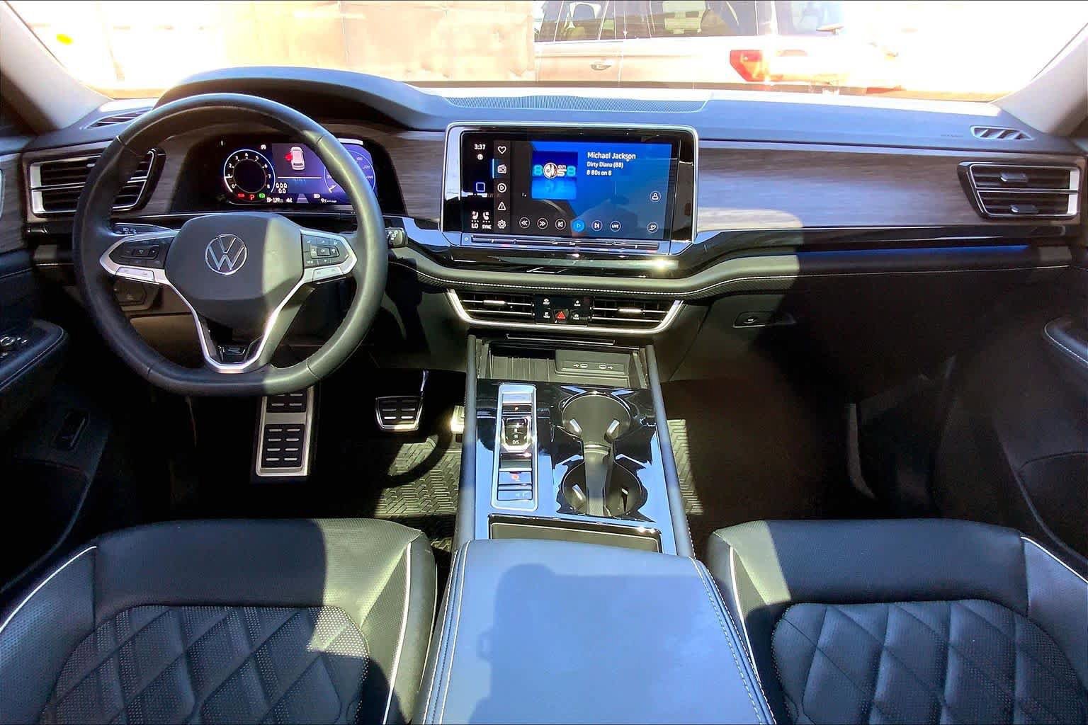 Used 2025 Volkswagen Atlas SEL Premium R-Line AWD/4WD image 15