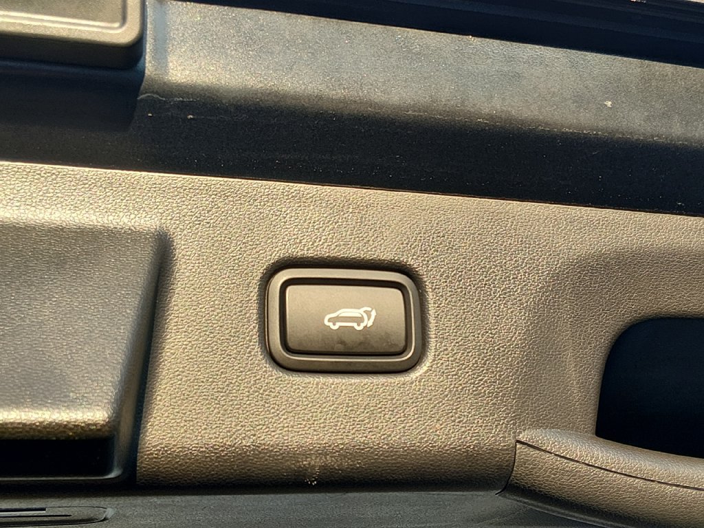 Used 2022 Hyundai Tucson Limited AWD/4WD image 18