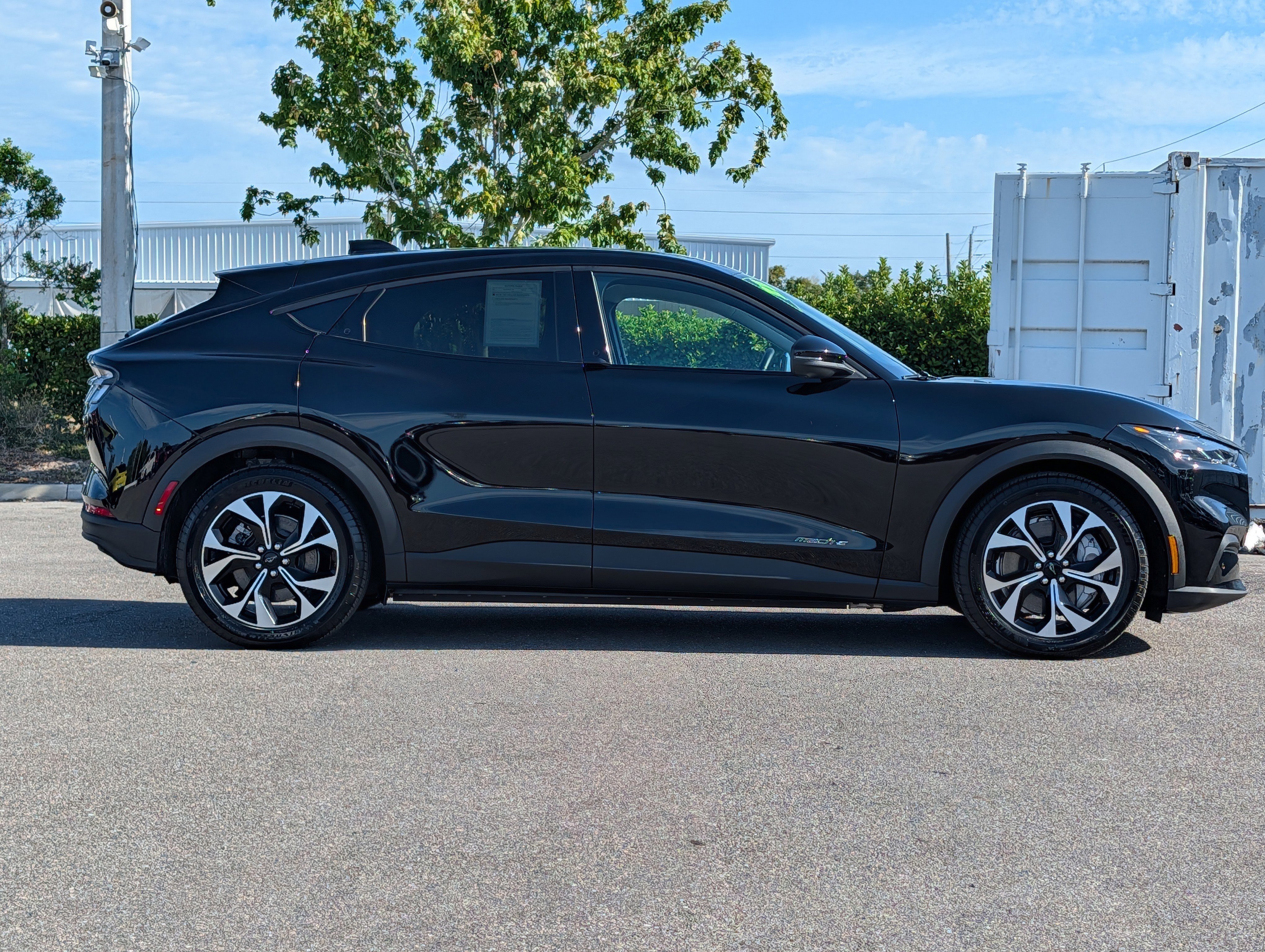 Certified 2025 Ford Mustang Mach-E Select RWD image 3