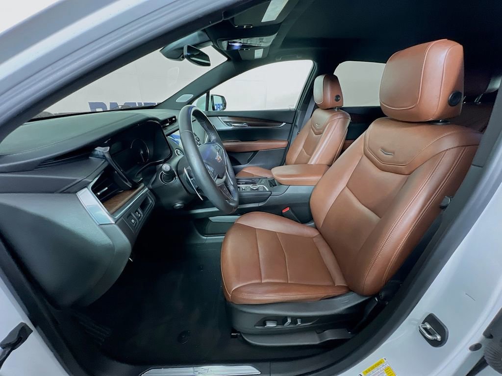 Used 2021 Cadillac XT5 Sportv w/ LPO, Floor Liner Package AWD/4WD image 13