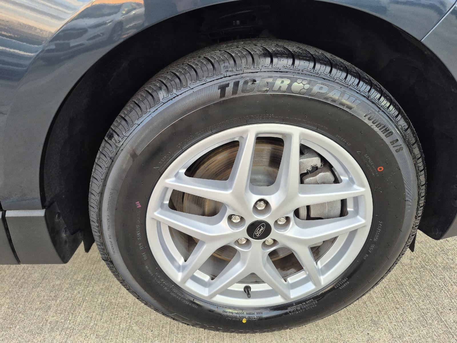 Certified 2024 Ford Edge SEL image 23