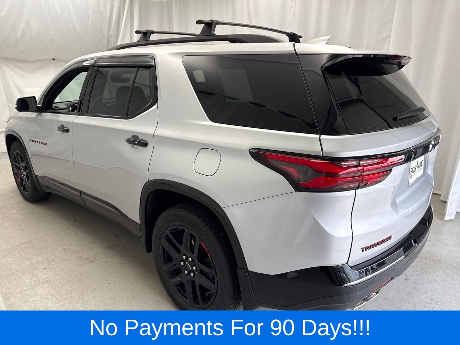 Used 2022 Chevrolet Traverse Premier w/ Redline Edition AWD/4WD image 4