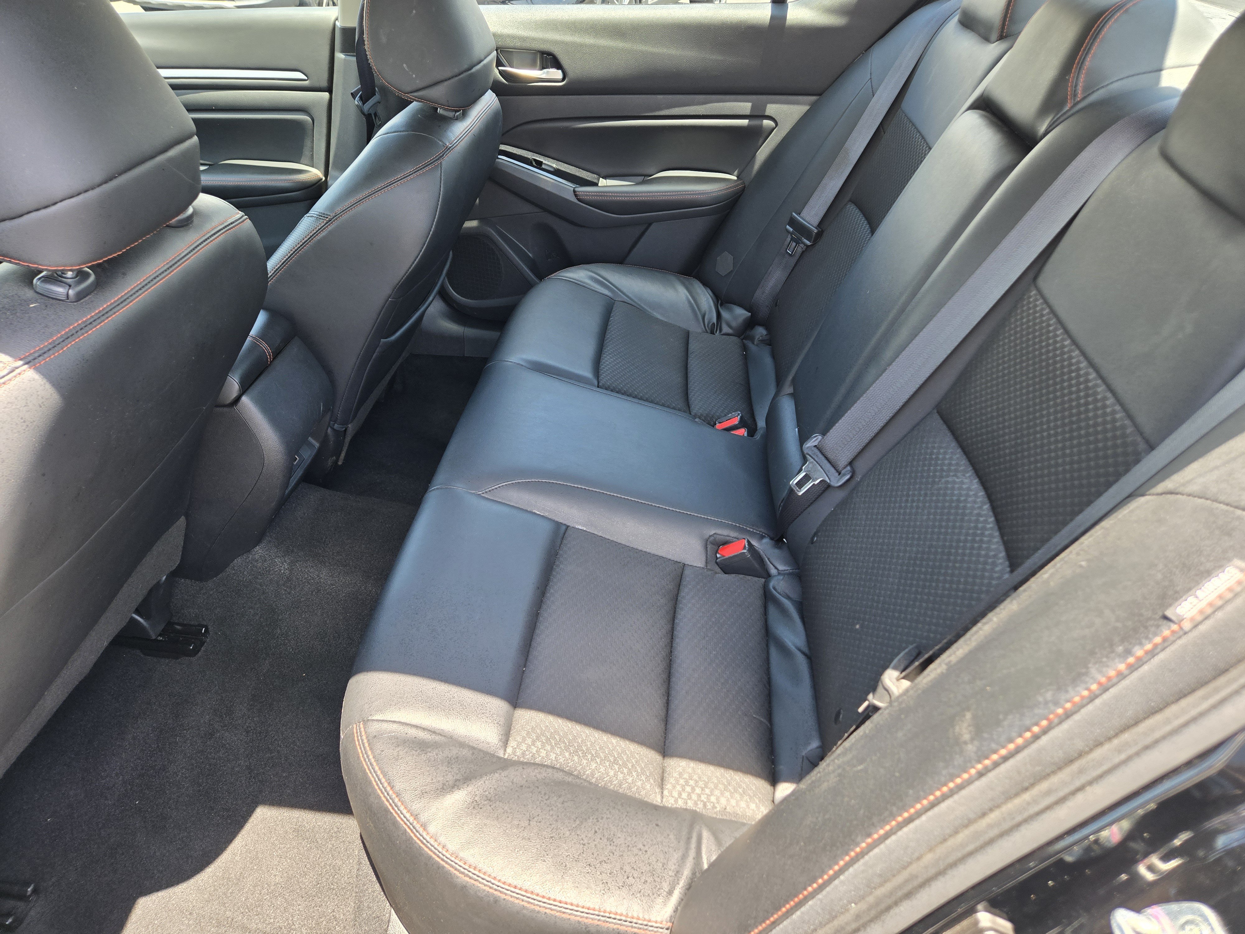 Used 2024 Nissan Altima 2.5 SR FWD image 17