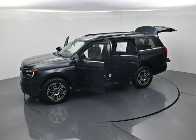 Certified 2025 Ford Expedition Active AWD/4WD image 52