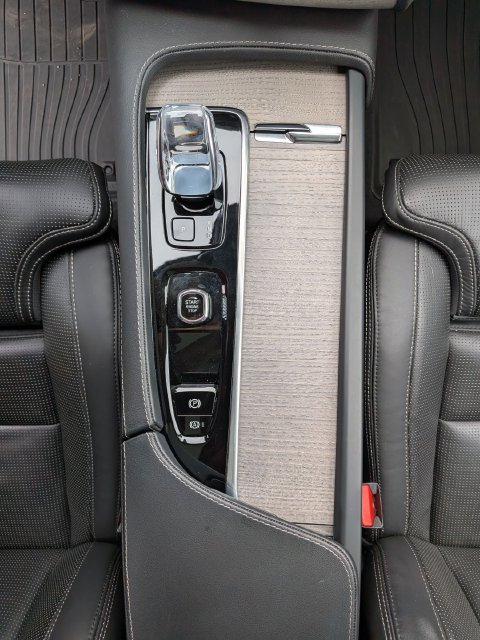 Used 2023 Volvo XC90 B6 Ultimate w/ Protection Package Premier AWD/4WD image 16