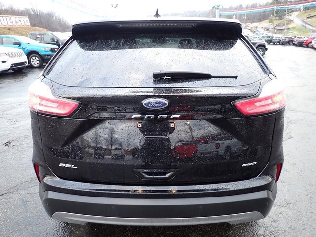 Certified 2024 Ford Edge SEL w/ Convenience Package image 3
