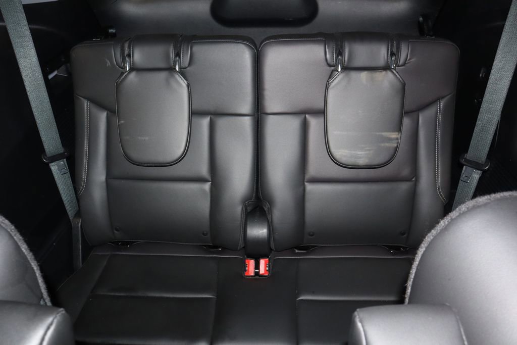 Certified 2022 Ford Explorer XLT w/ Equipment Group 202A image 24