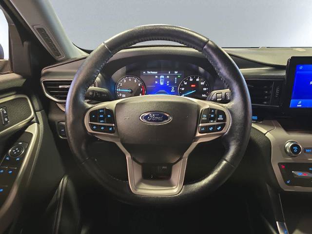 Certified 2022 Ford Explorer XLT w/ Equipment Group 202A AWD/4WD image 16