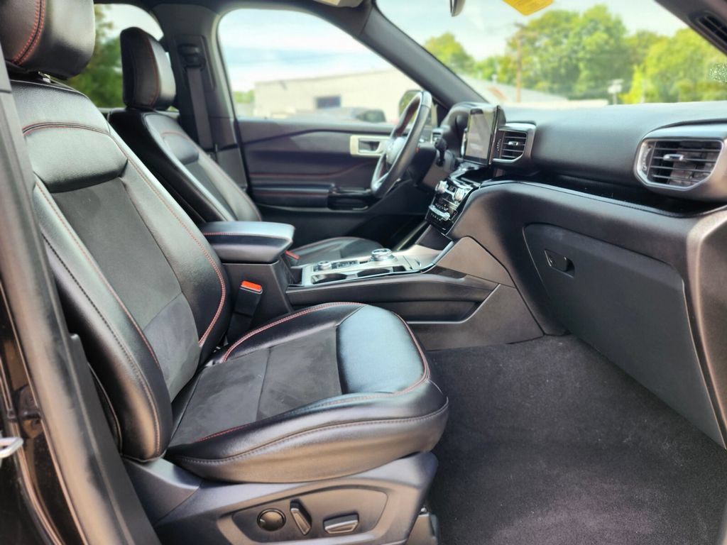 Certified 2023 Ford Explorer ST-Line w/ Class IV Trailer Tow Package AWD/4WD image 11