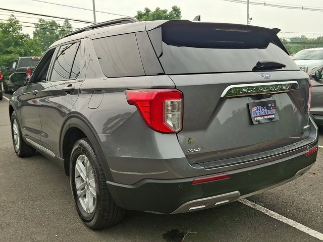 Certified 2023 Ford Explorer XLT w/ Equipment Group 202A AWD/4WD image 7