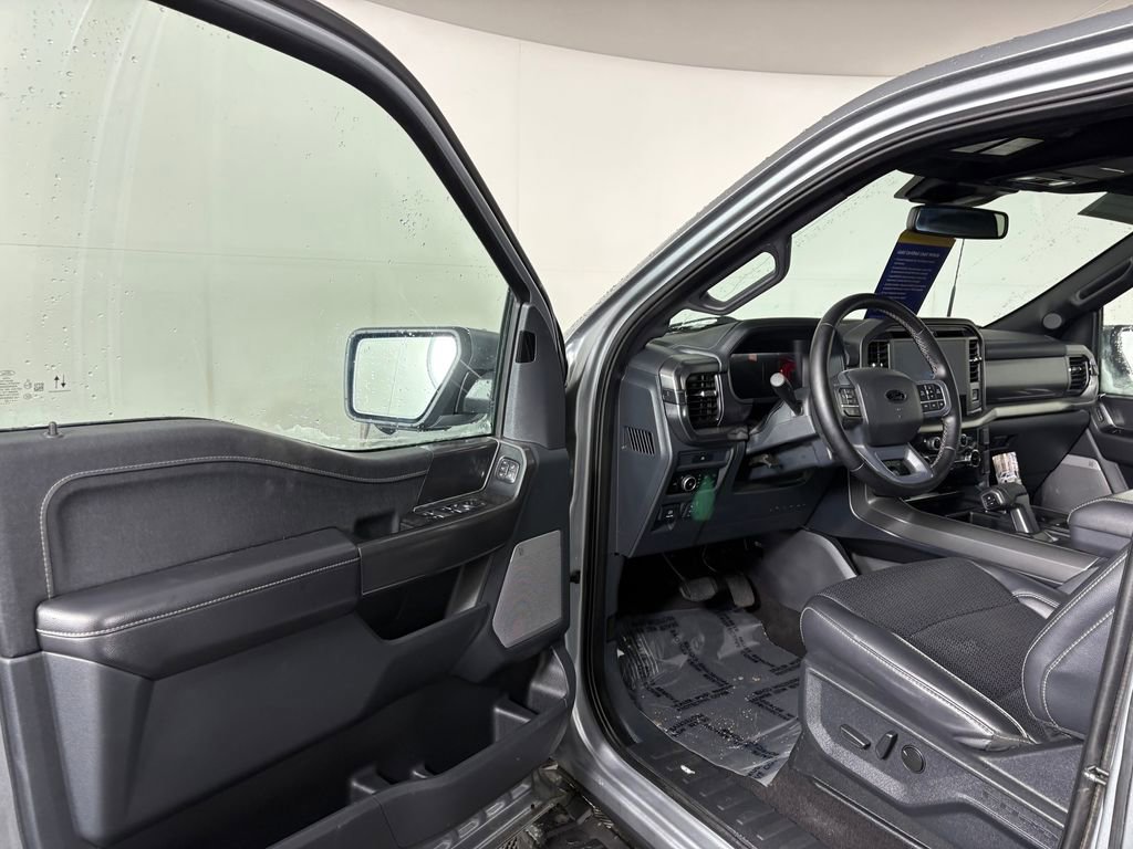 Certified 2025 Ford F150 Lariat w/ FX4 Off-Road Package AWD/4WD image 11