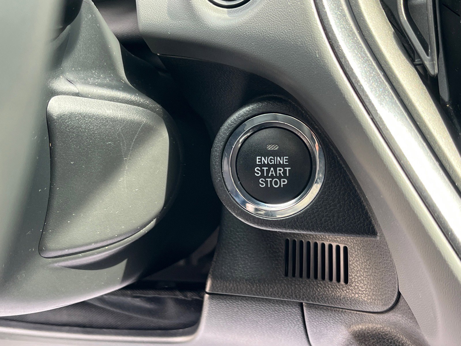 Used 2024 Subaru Crosstrek 2.5i Limited image 9