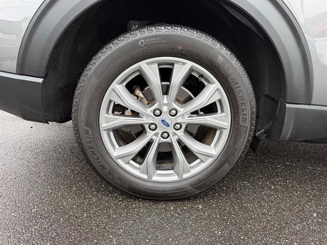 Certified 2023 Ford Explorer XLT w/ Equipment Group 202A AWD/4WD image 10