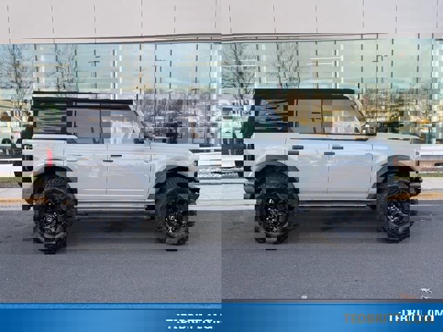 Certified 2022 Ford Bronco Wildtrak image 9