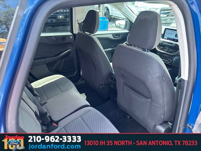 Certified 2022 Ford Escape SE w/ SE Sport Appearance Package FWD image 7
