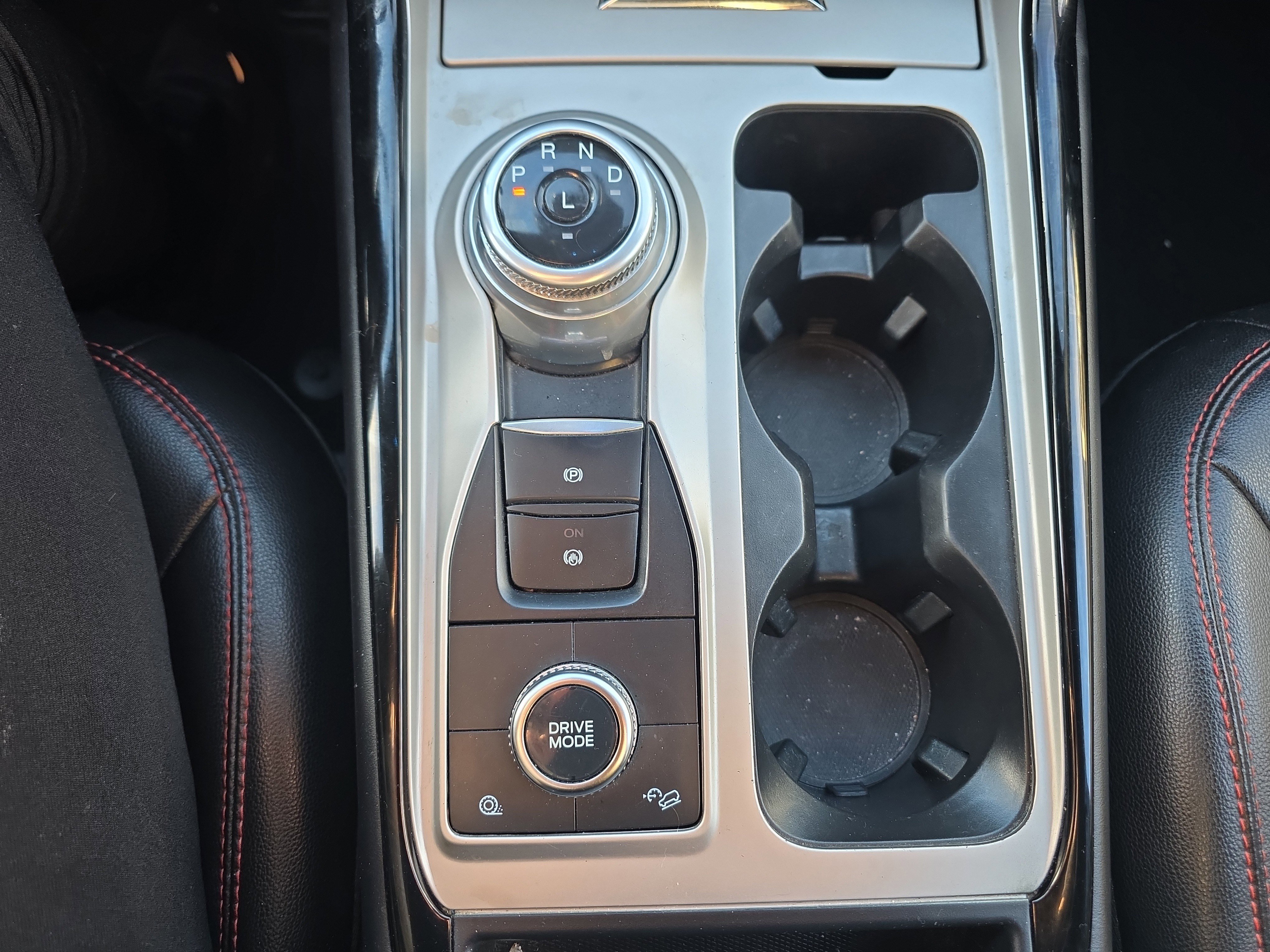 Certified 2022 Ford Explorer ST-Line w/ Class IV Trailer Tow Package image 46