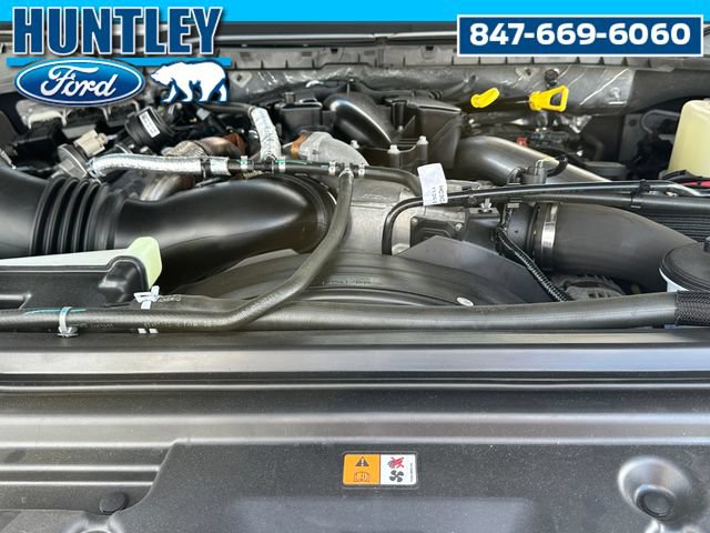 Certified 2019 Ford F450 Platinum w/ Platinum Ultimate Package AWD/4WD image 40