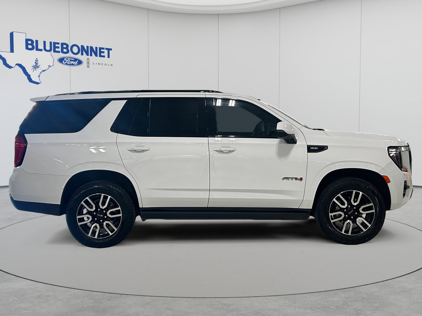 Used 2024 GMC Yukon AT4 w/ Max Trailering Package AWD/4WD image 4