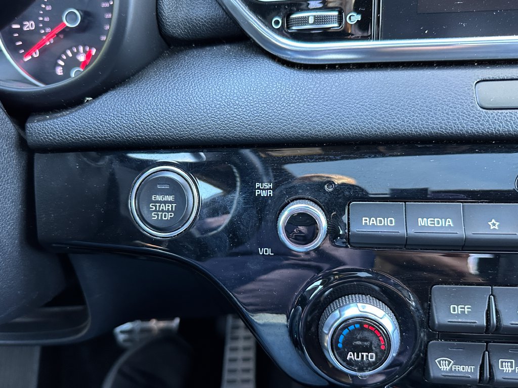 Used 2022 Kia Sportage Nightfall Edition w/ Nighfall AWD Premium Package image 31