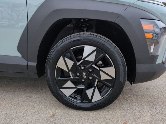 Used 2025 Hyundai Kona SEL image 10