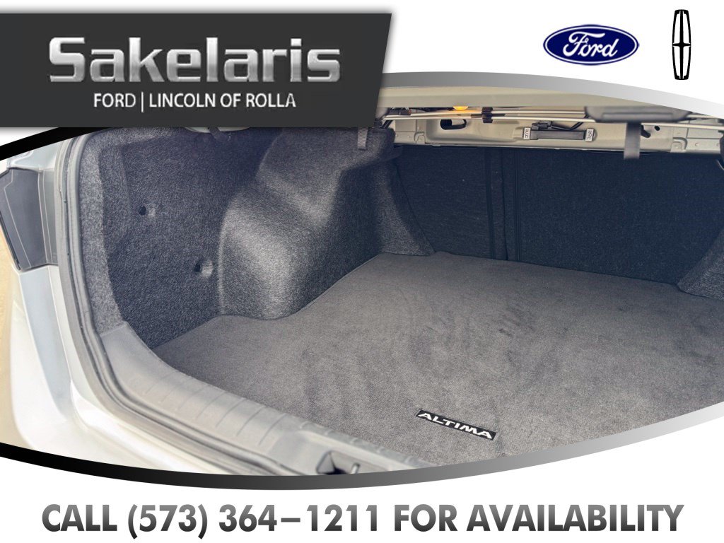 Used 2024 Nissan Altima 2.5 SV FWD image 39