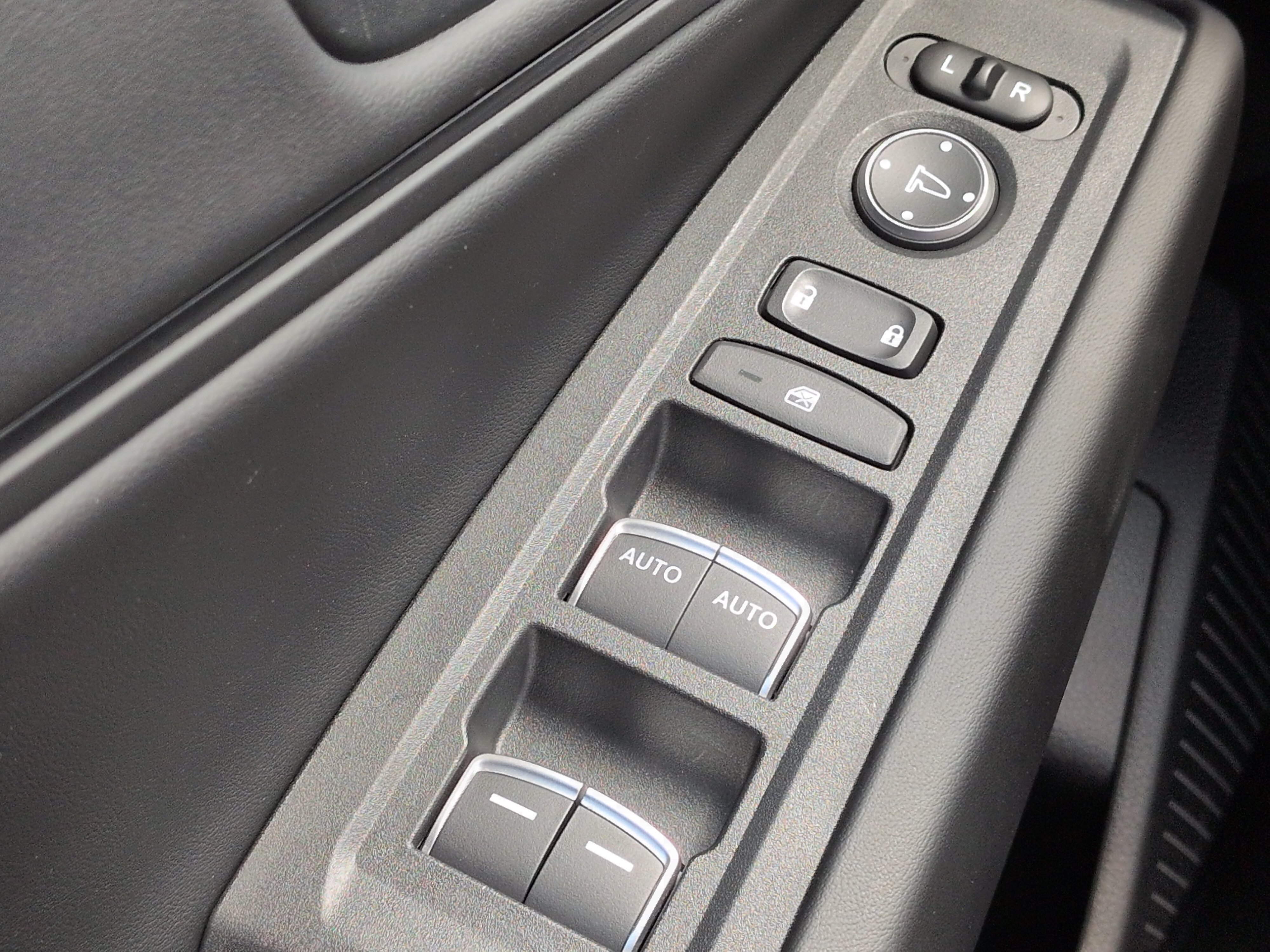 Used 2024 Honda Accord EX image 21