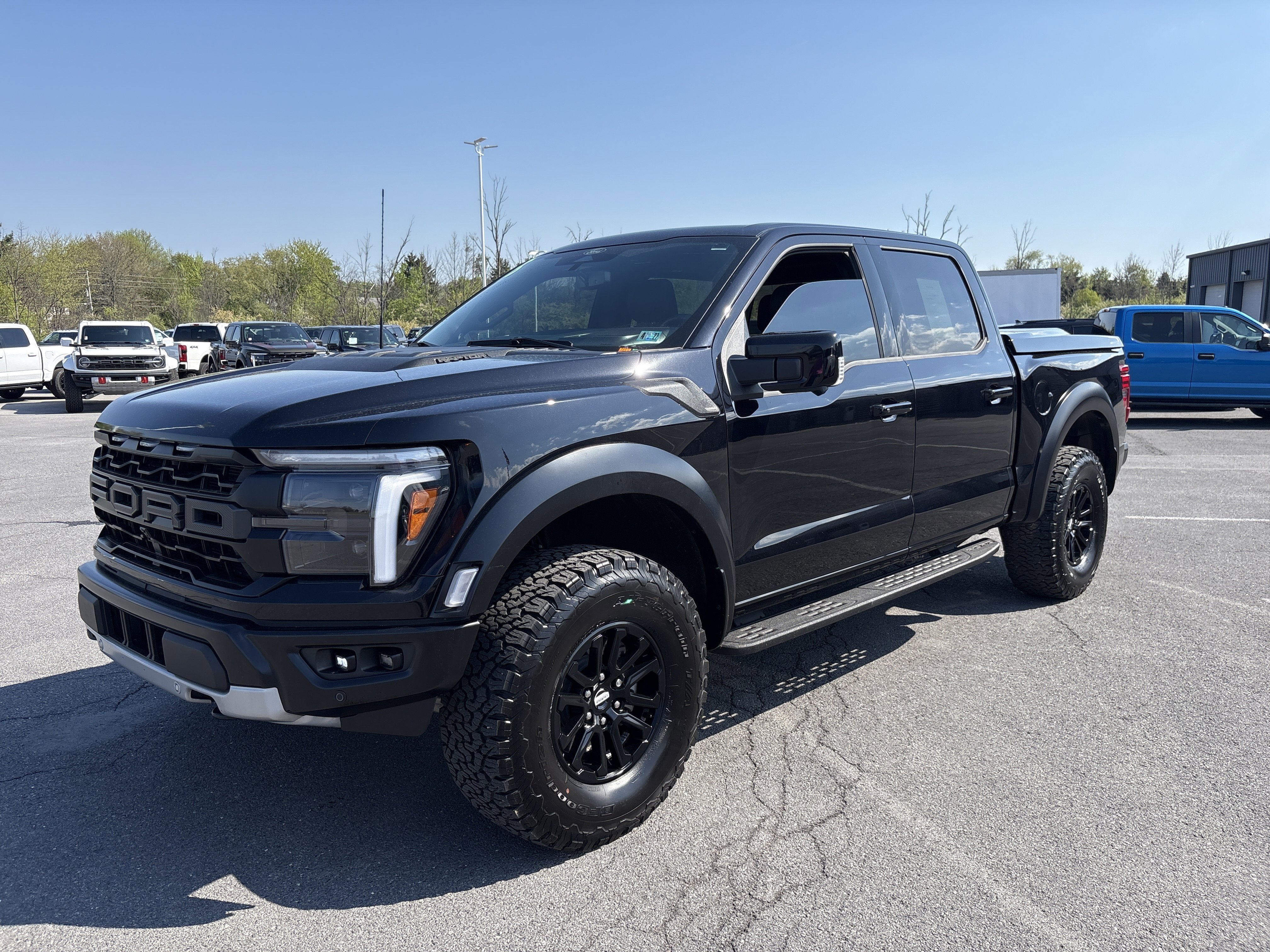 Certified 2025 Ford F150 Raptor AWD/4WD image 13