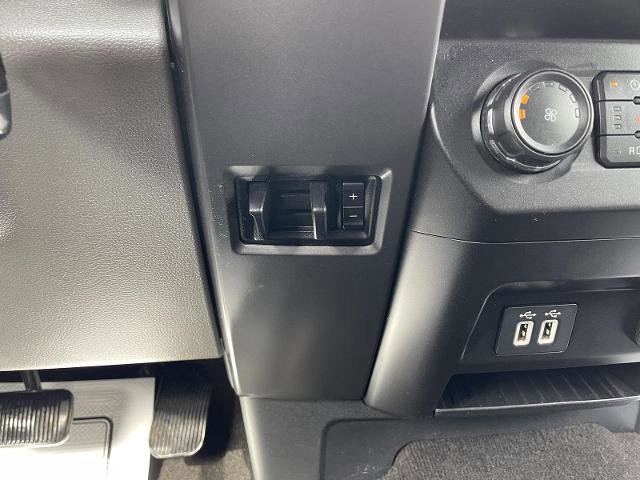 Certified 2019 Ford F150 XLT w/ Equipment Group 302A Luxury AWD/4WD image 28