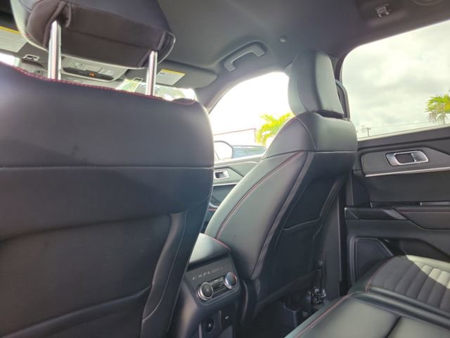 Certified 2025 Ford Explorer ST-Line w/ ST-Line Street Pack AWD/4WD image 11