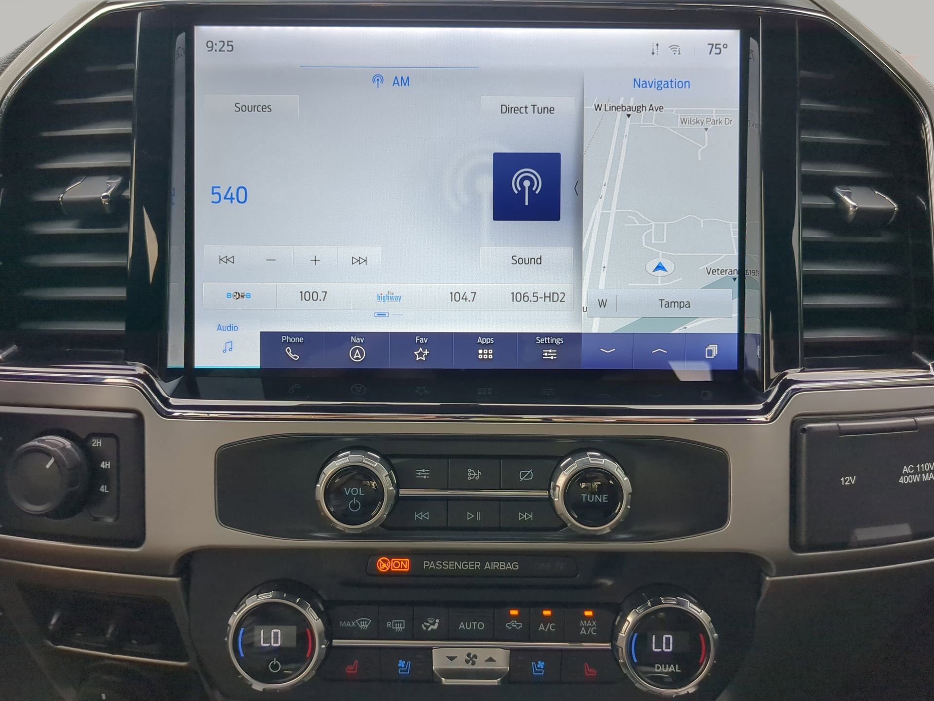 Certified 2022 Ford F350 Lariat w/ Lariat Ultimate Package image 50