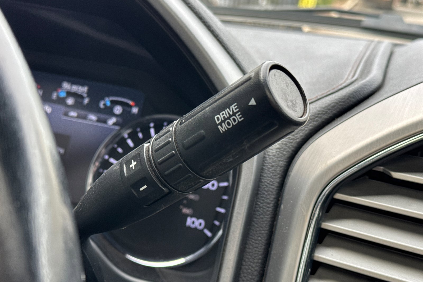 Certified 2021 Ford F250 Platinum w/ FX4 Off-Road Package image 21