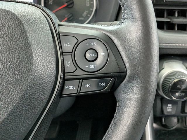 Used 2021 Toyota RAV4 XLE w/ Convenience Package AWD/4WD image 27