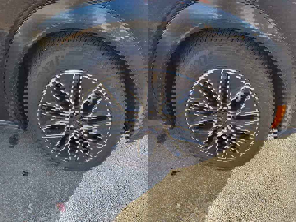 Certified 2025 Ford Mustang Mach-E Premium image 10