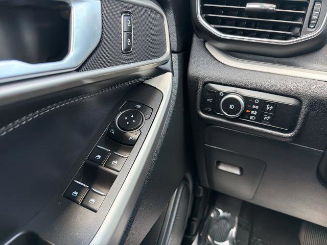 Certified 2023 Ford Explorer XLT w/ Equipment Group 202A image 22