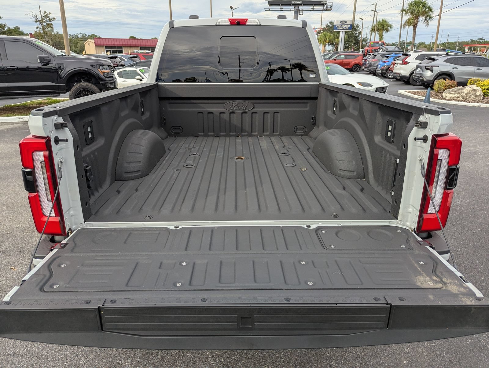 Certified 2026 Ford F250 Platinum w/ Platinum Plus Package AWD/4WD image 13