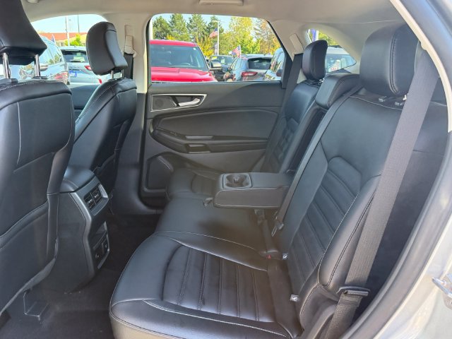 Certified 2024 Ford Edge SEL w/ Convenience Package AWD/4WD image 9