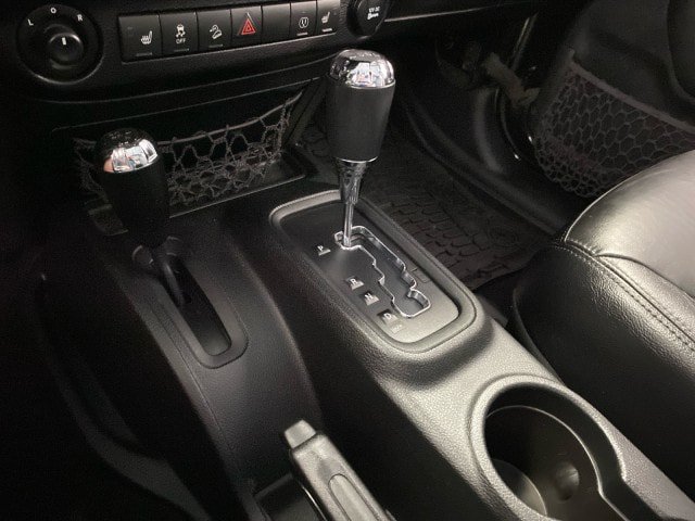 Used 2017 Jeep Wrangler Unlimited Sahara AWD/4WD image 20