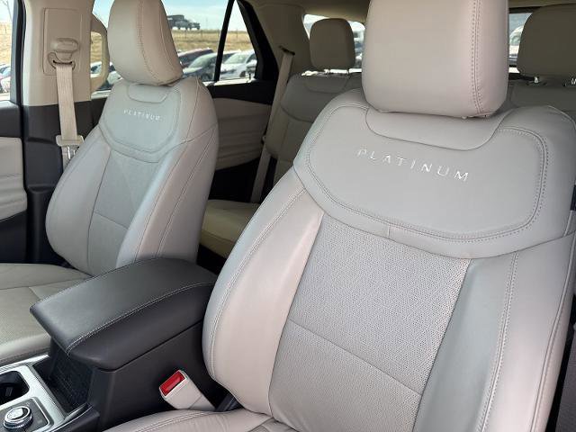 Certified 2024 Ford Explorer Platinum w/ Technology Package image 14