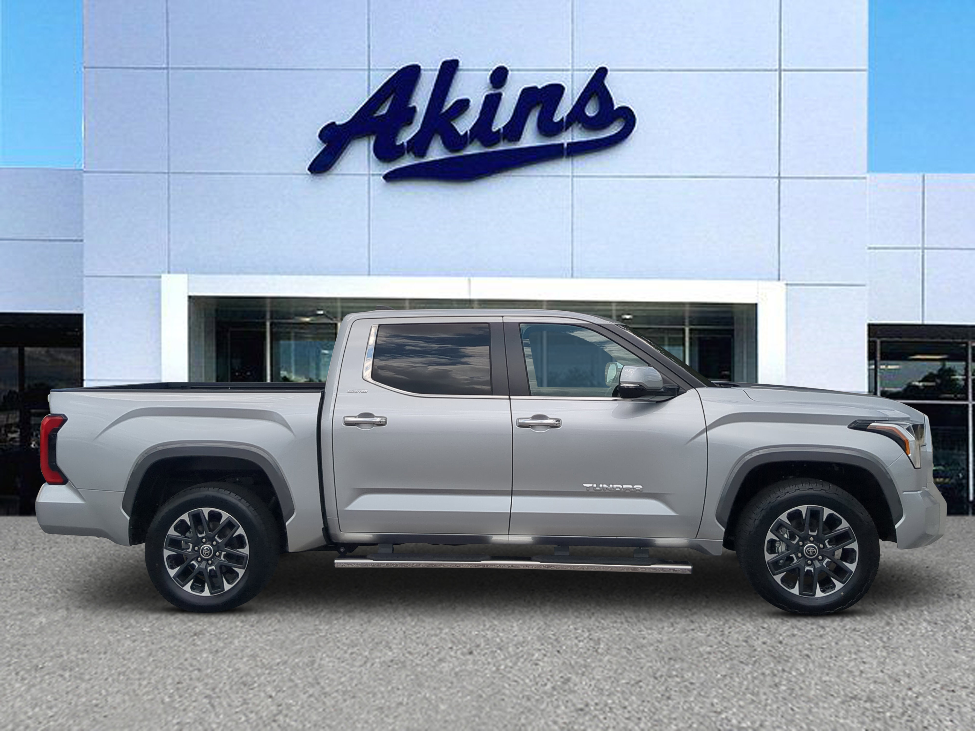 Used 2024 Toyota Tundra Limited w/ Power Package