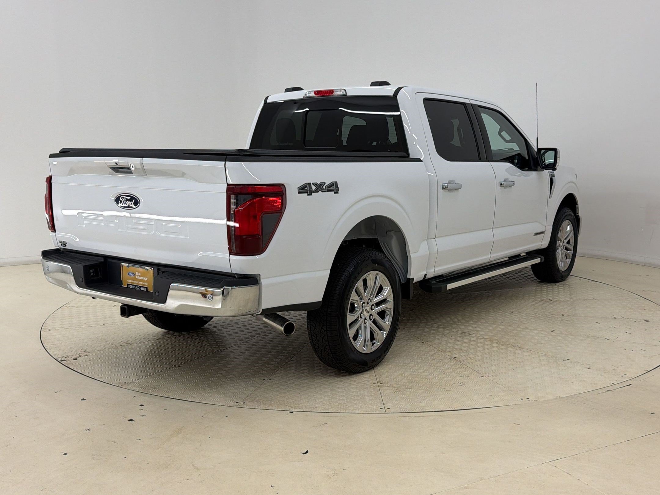 Certified 2024 Ford F150 XLT w/ Equipment Group 302A MID AWD/4WD image 9