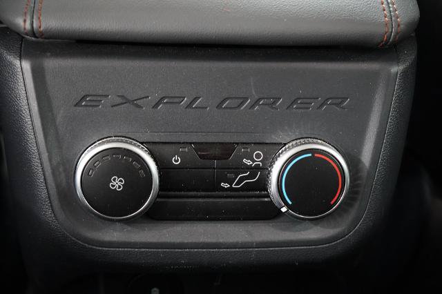 Certified 2025 Ford Explorer Active RWD image 22