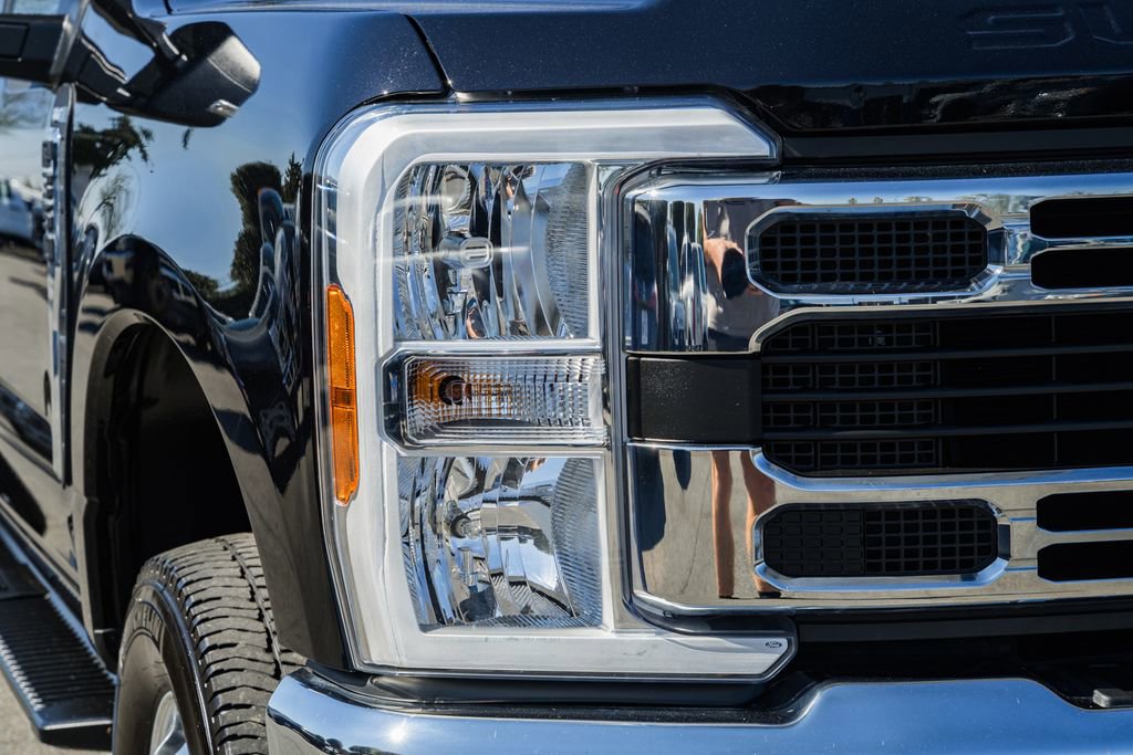 Certified 2025 Ford F350 XLT image 13