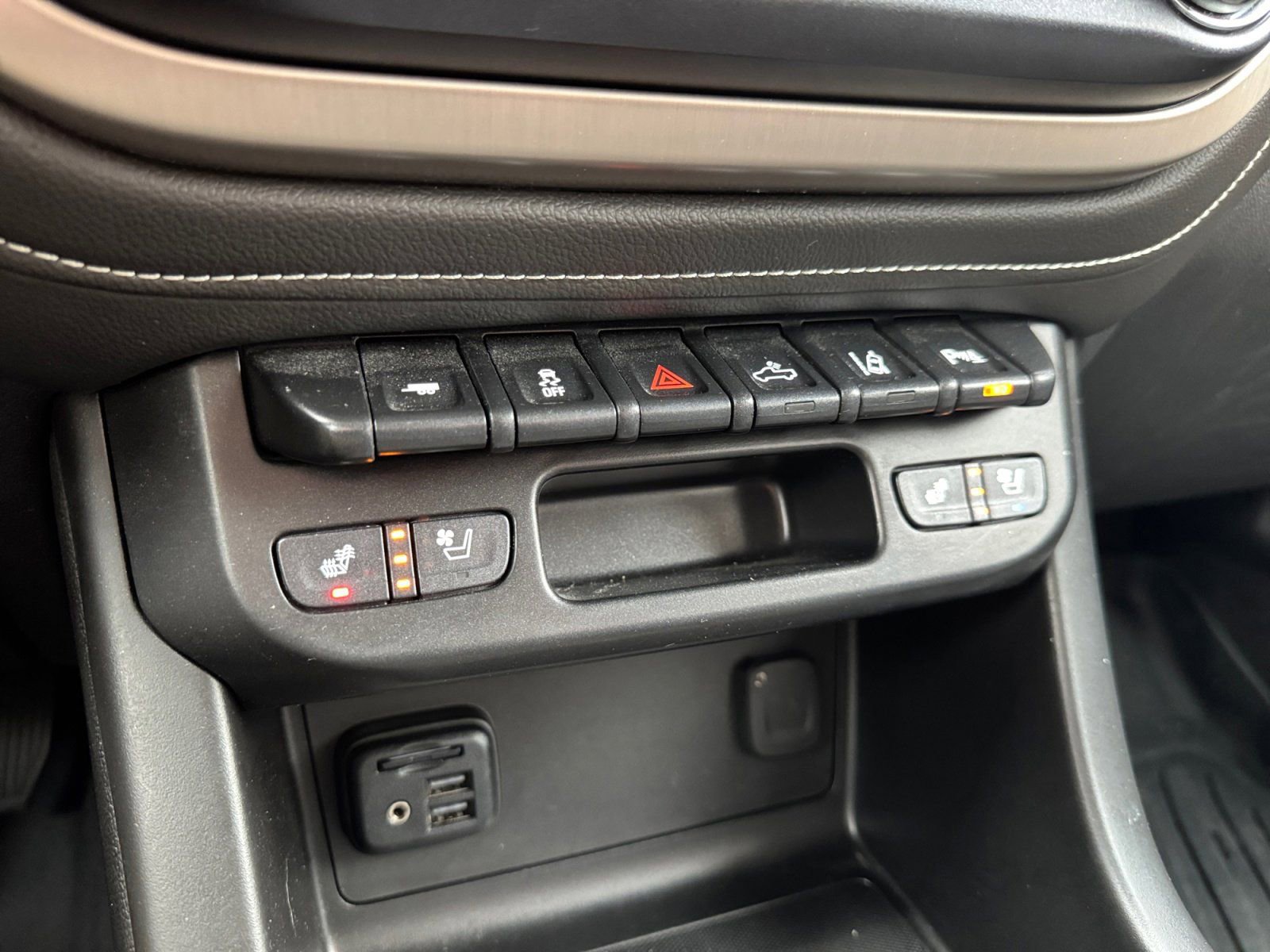 Used 2022 GMC Canyon Denali AWD/4WD image 23